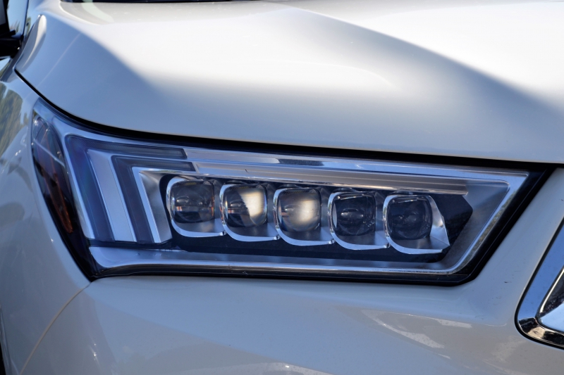 concession-CHATEAUDOUBLE-min_acura-headlamp-2834131